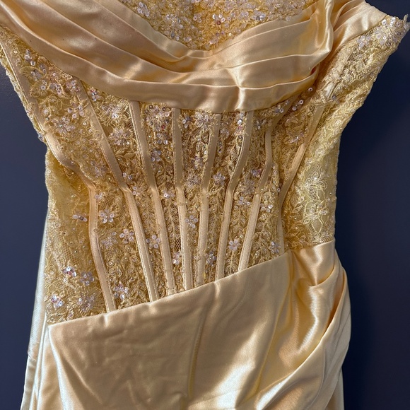 Sherri Hill Dress needs TLC (sold as is) prom/sweet 16 - Picture 14 of 14